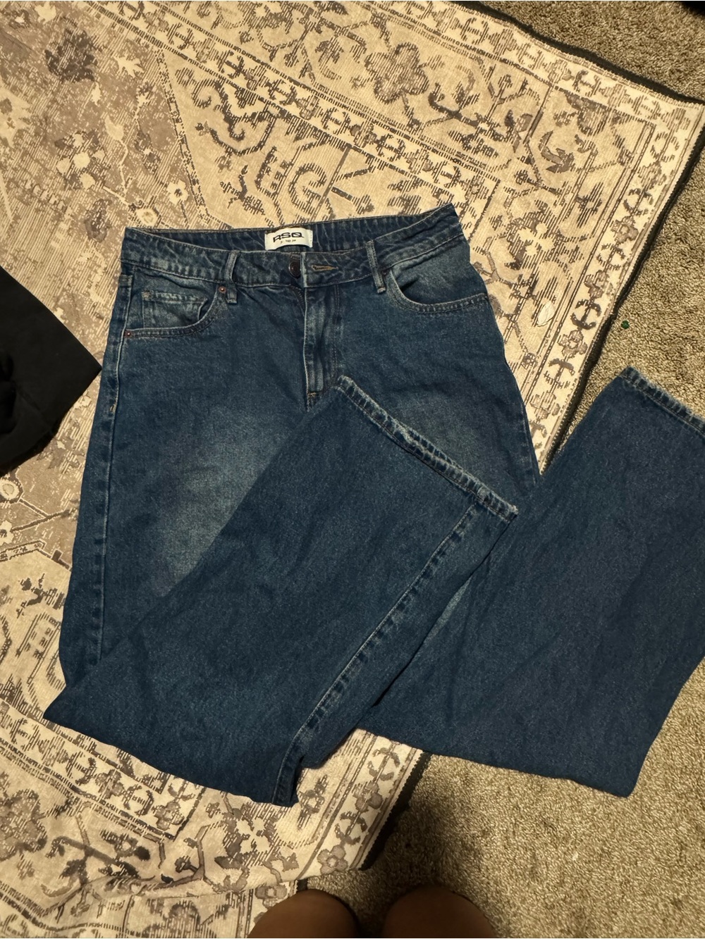 Relaxed Fit Men's Denim Jeans in Dark Blue - Classic Casual Style